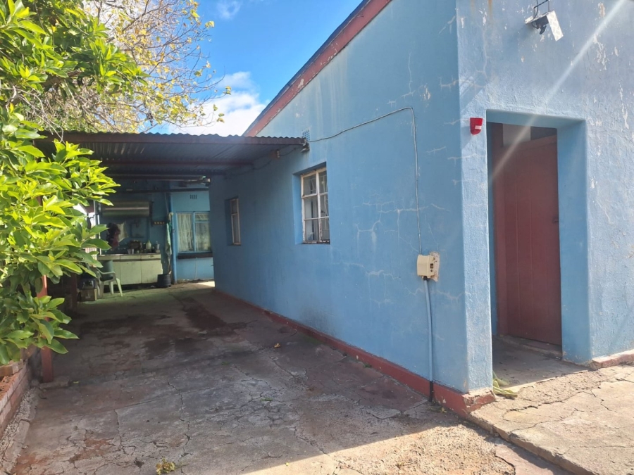 3 Bedroom Property for Sale in De Beers Northern Cape